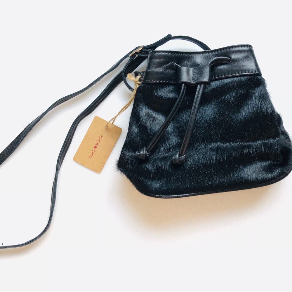 brandy melville • mini black bucket bag fur - Picture 2 of 8